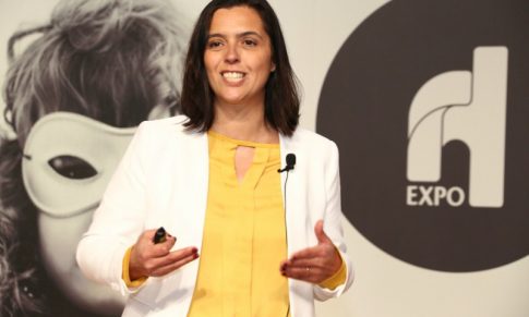 Qual o papel da formação no alinhamento do talento à cultura organizacional e de que forma pode contribuir para o sucesso da empresa?