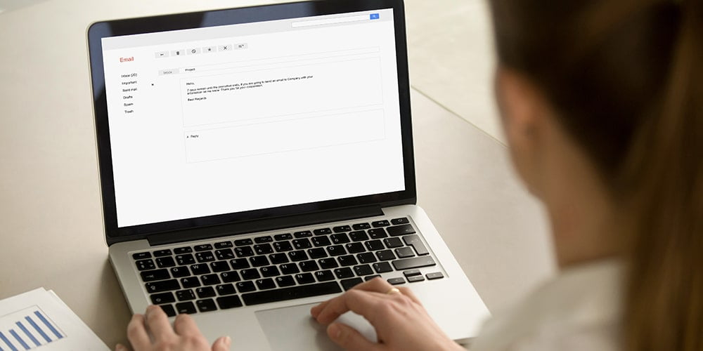 RESPONDER EFICAZMENTE A EMAILS DE CLIENTES