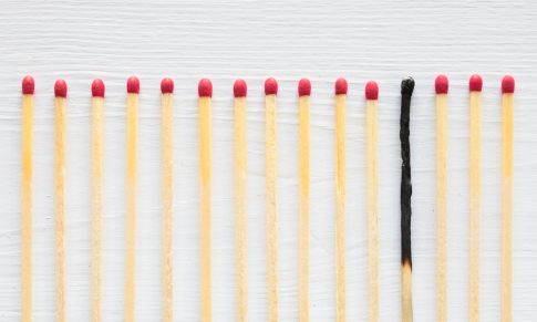 A conexão entre a definição de metas e o burnout